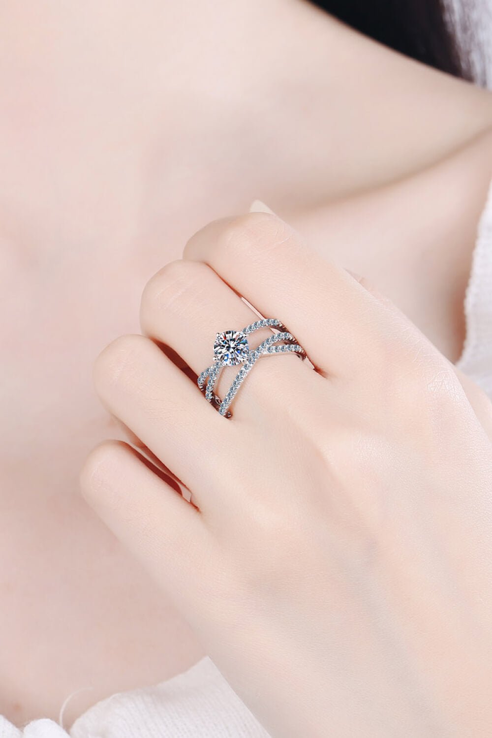 1 Carat Moissanite Crisscross Ring - PD SECRET REALM