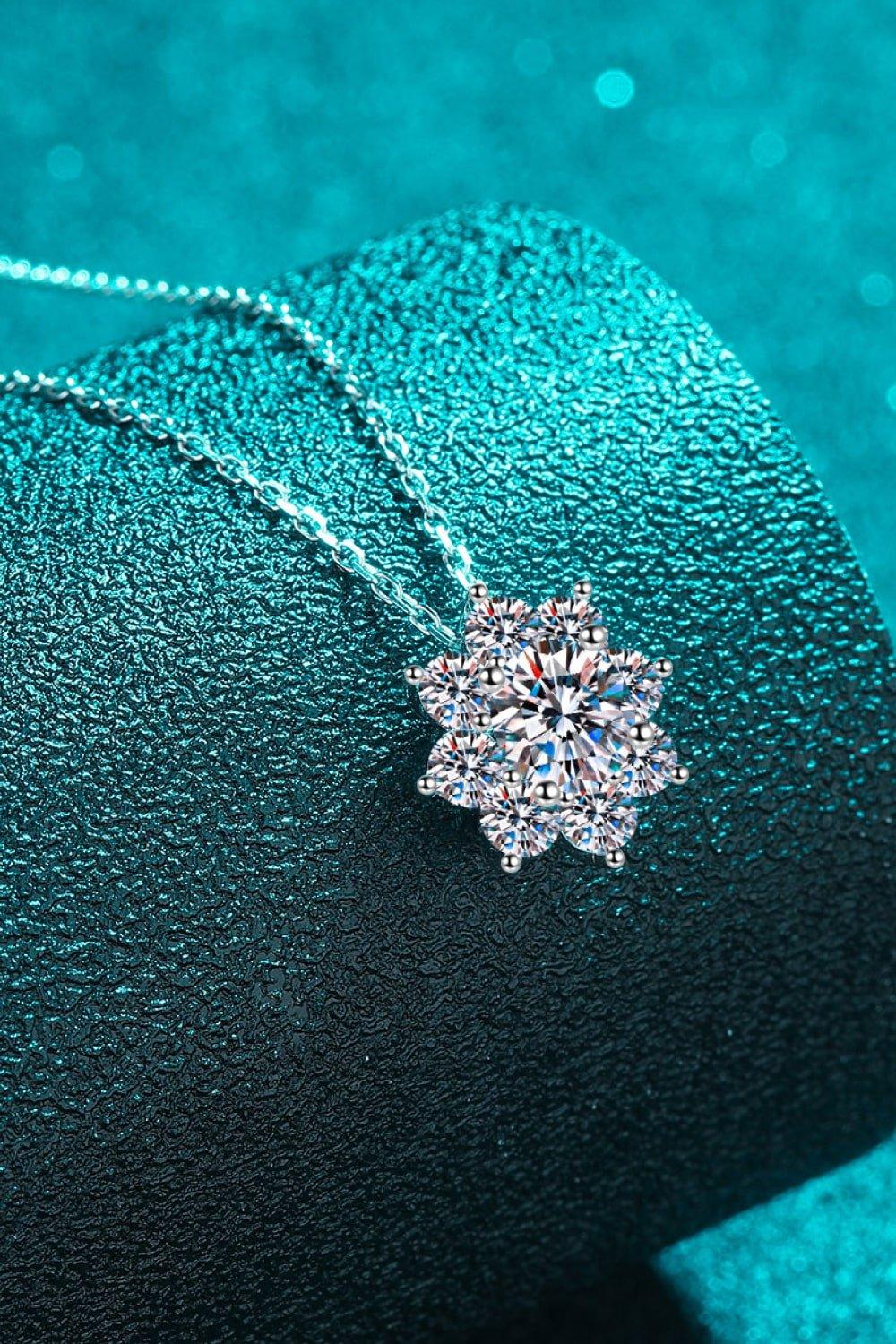 1 Carat Moissanite Floral - Shaped Pendant Necklace - PD SECRET REALM