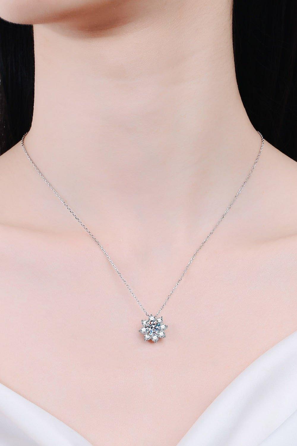 1 Carat Moissanite Floral - Shaped Pendant Necklace - PD SECRET REALM