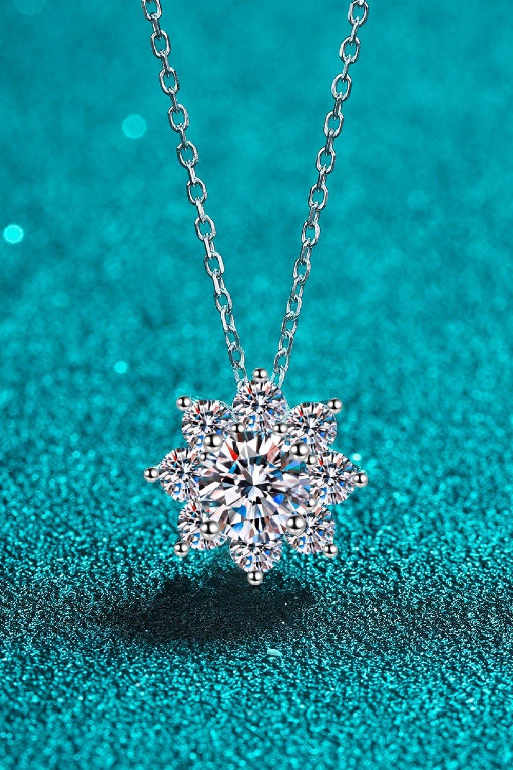 1 Carat Moissanite Floral - Shaped Pendant Necklace - PD SECRET REALM