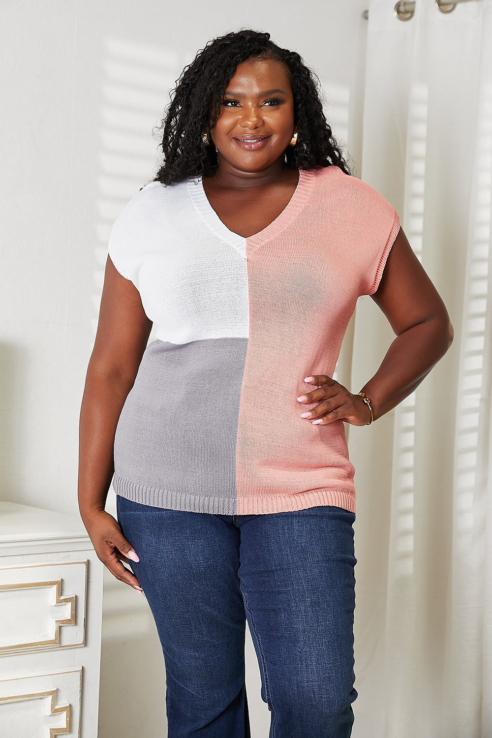 Color Block V-Neck Knit Top - PD SECRET REALM