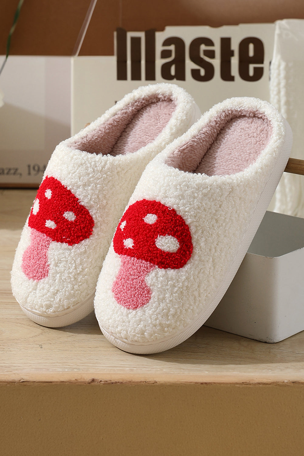 White Cute Mushroom Graphic Fuzzy Winter Slippers