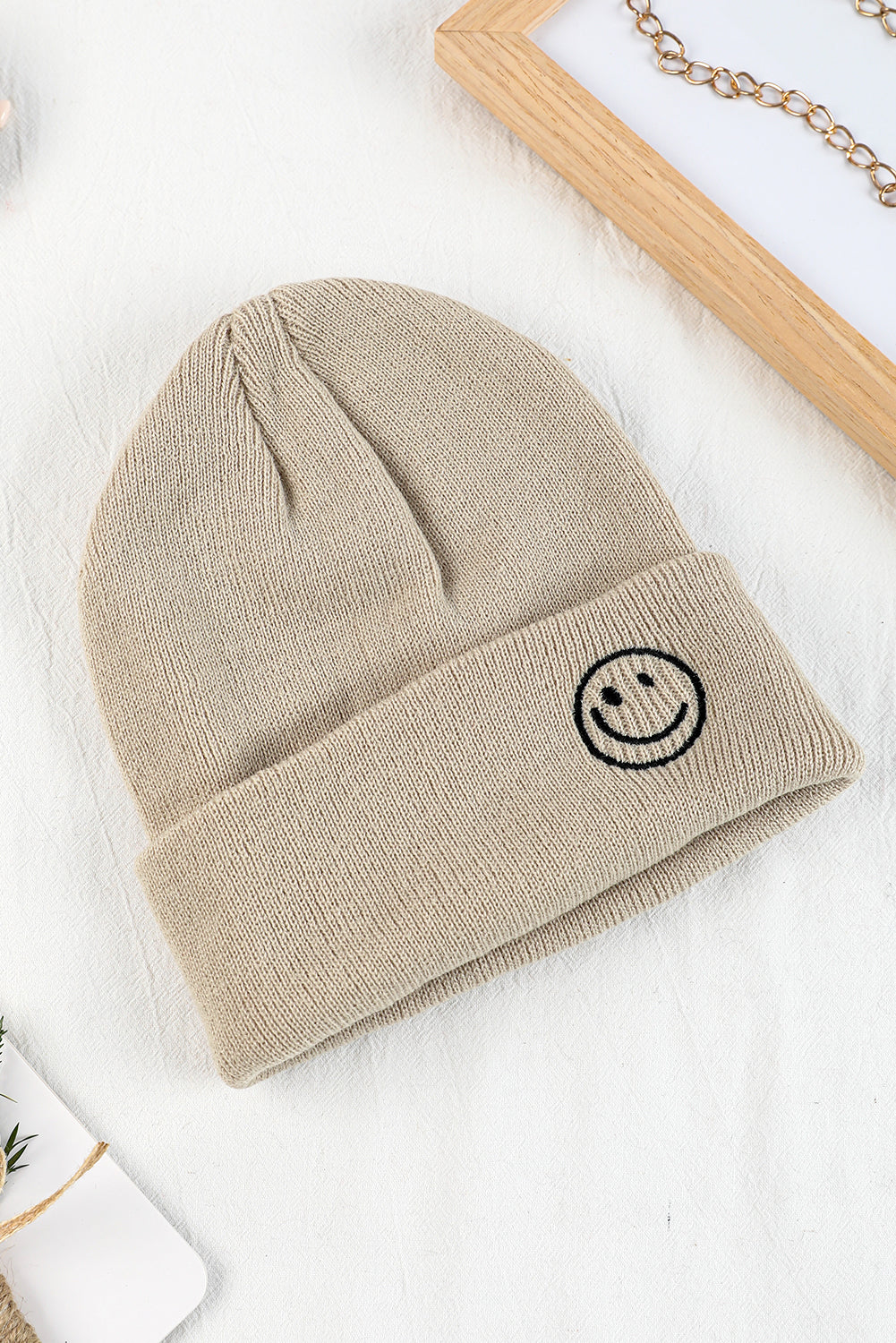 White Smiley Face Eaveless Beanie Hat