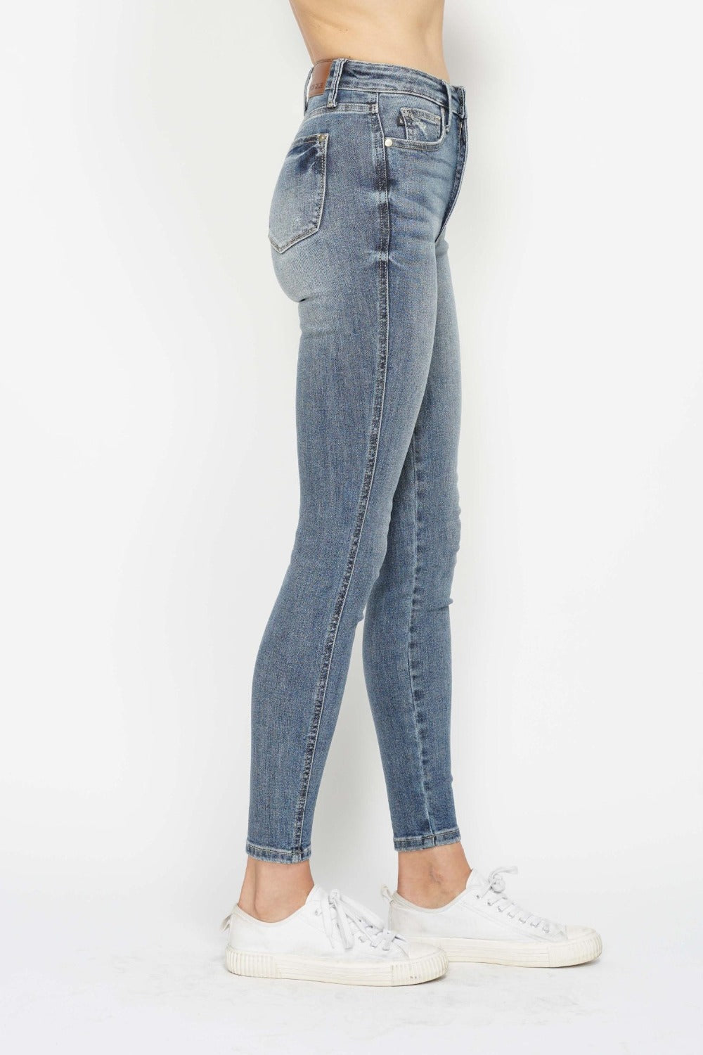 Full Size Tummy Control Contrast Wash Skinny Jeans