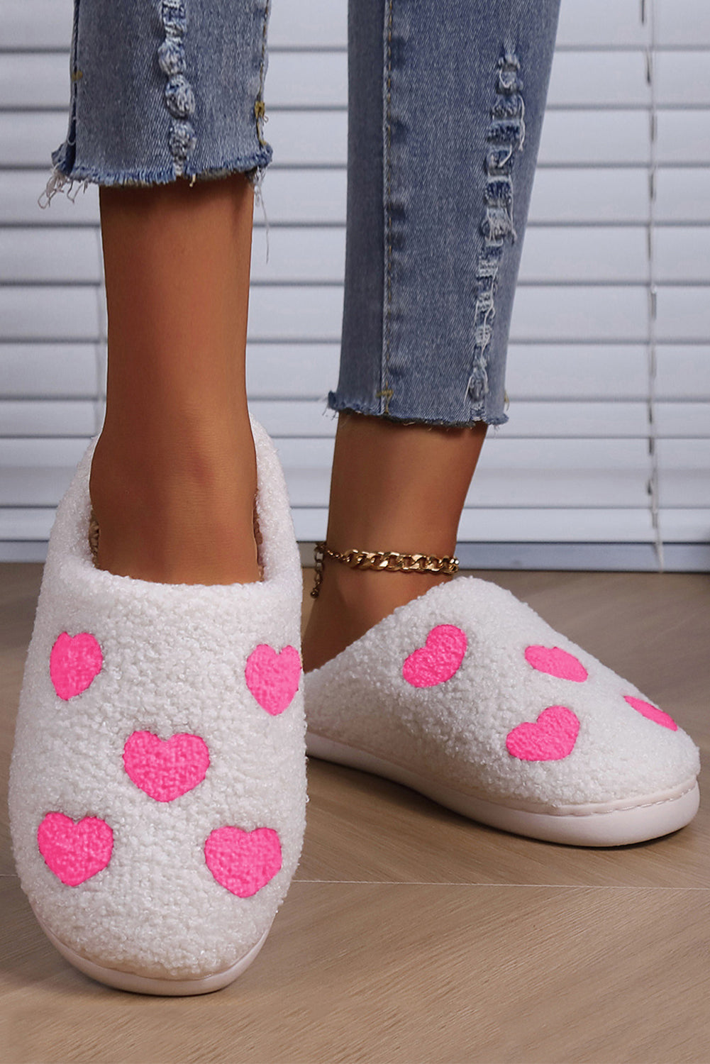 Pink Heart Pattern Fuzzy Winter Slippers